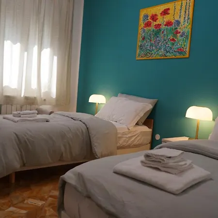 Elegant With Terrace Διαμέρισμα
